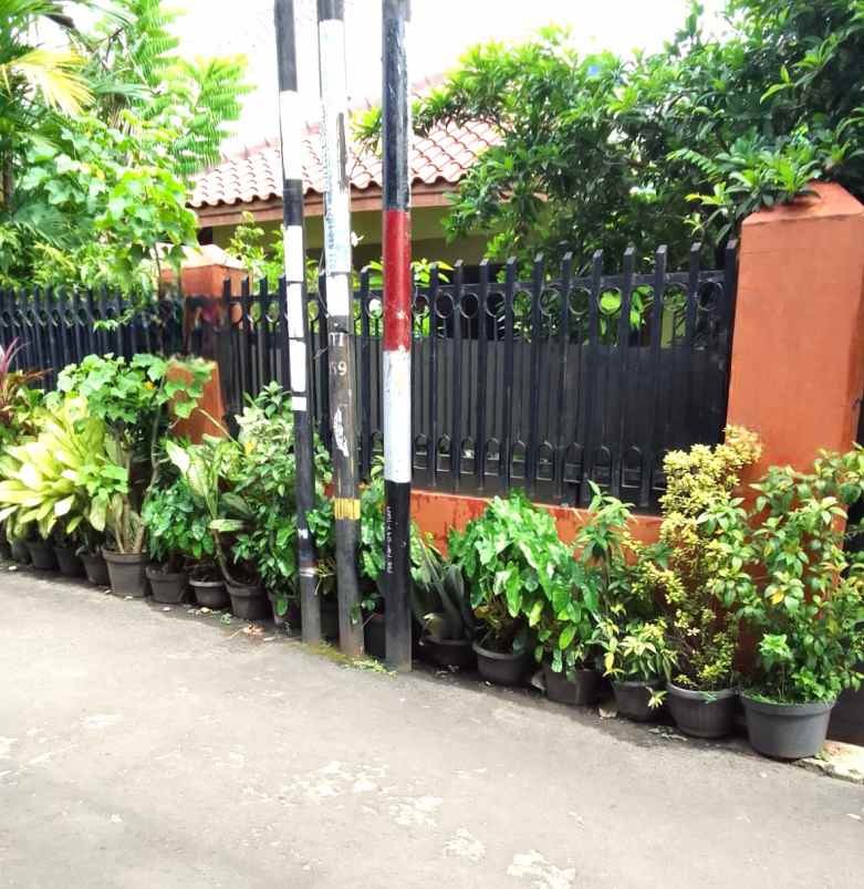 dijual rumah komplek muda parsi pondok gede