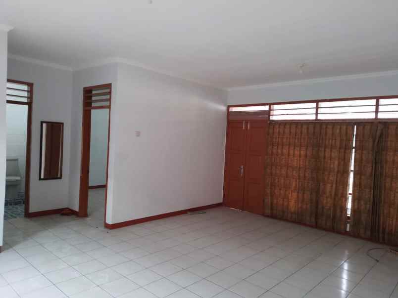 dijual rumah komplek pondok bambu duren