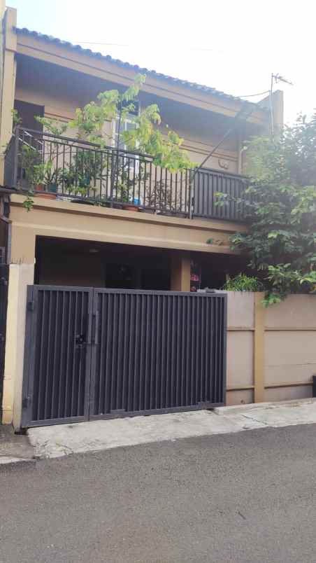 dijual rumah komplek ptb pondok kelapa