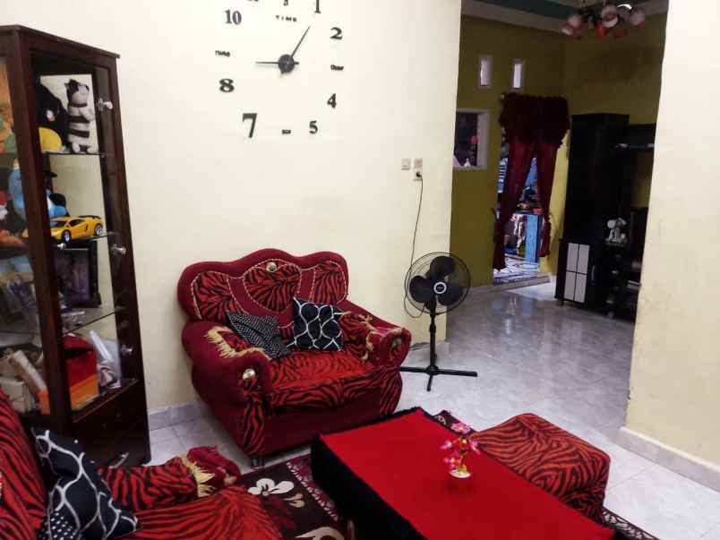 dijual rumah komplek rorinata residence