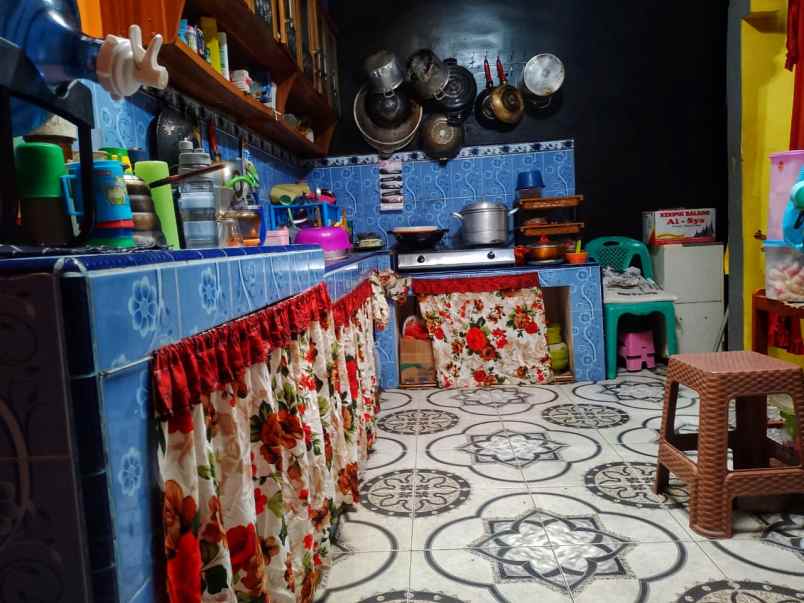 dijual rumah komplek rorinata residence