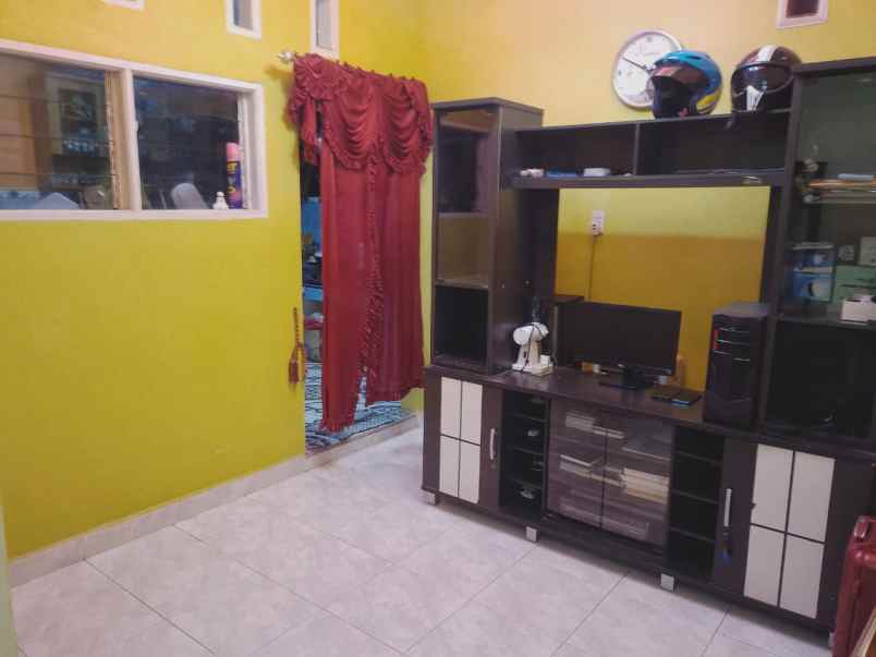dijual rumah komplek rorinata residence