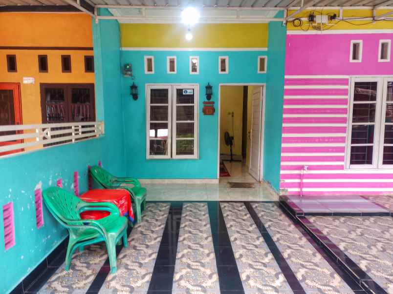 dijual rumah komplek rorinata residence