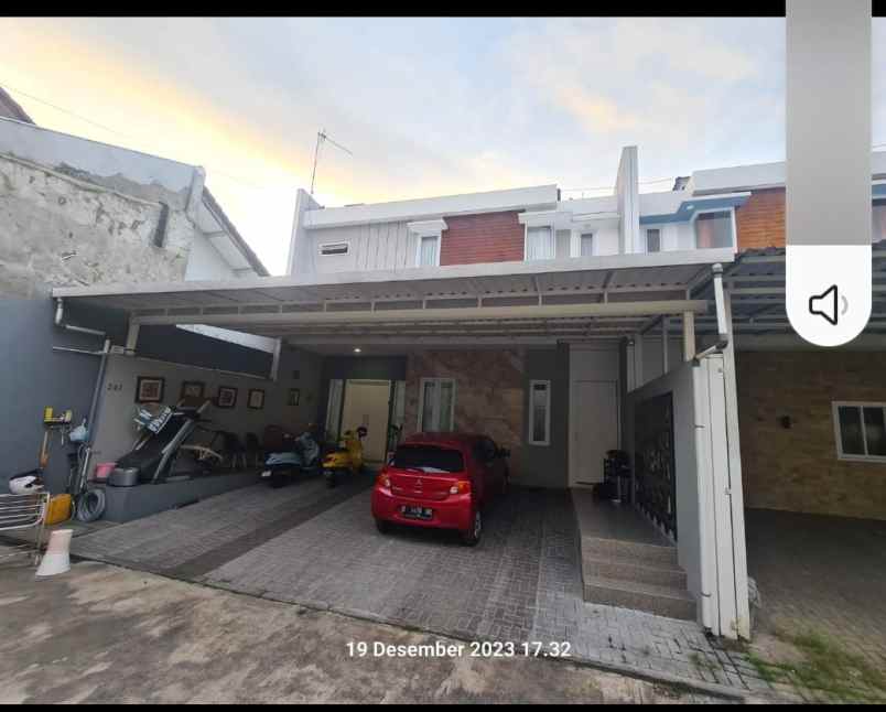 dijual rumah komplek setraduta kec