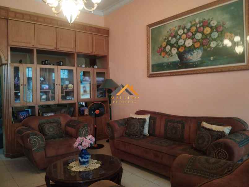 dijual rumah kondisi siap huni jalan bunga tanjung xi