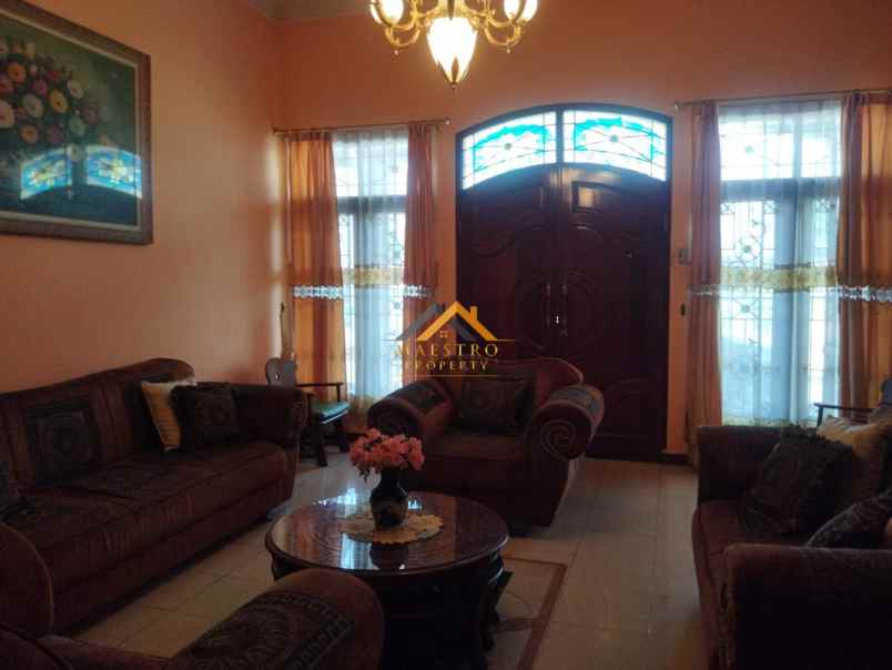 dijual rumah kondisi siap huni jalan bunga tanjung xi