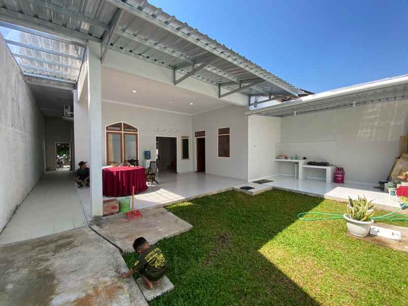 dijual rumah kongklangan kotesan