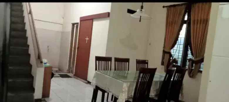 dijual rumah kost keputih makam surabaya