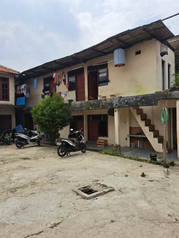 dijual rumah kost kostan di jl trikora jakarta timur