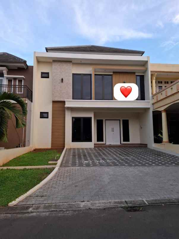 dijual rumah kota wisata