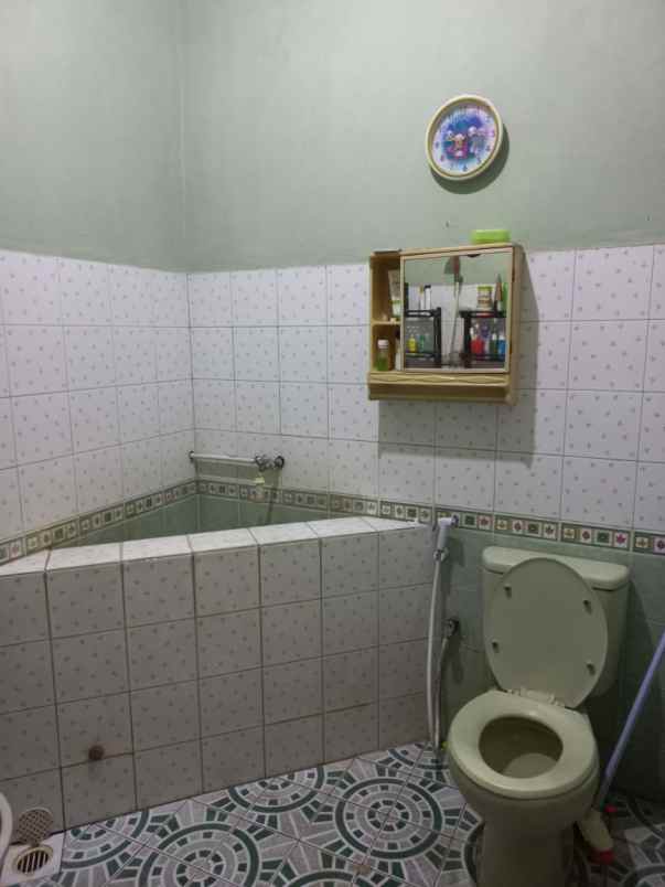 dijual rumah kutisari indah barat