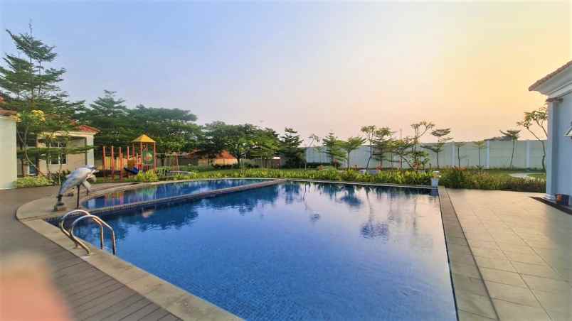 dijual rumah la seine essence jgc