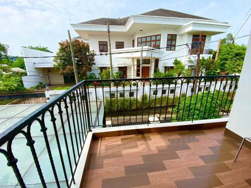 dijual rumah lebak bulus kec cilandak