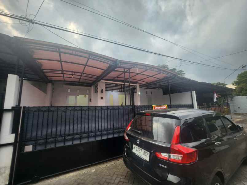 dijual rumah lokasi strategis daerah saxophone