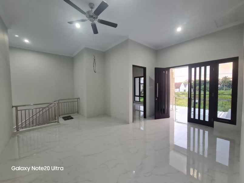 dijual rumah maguwoharjo