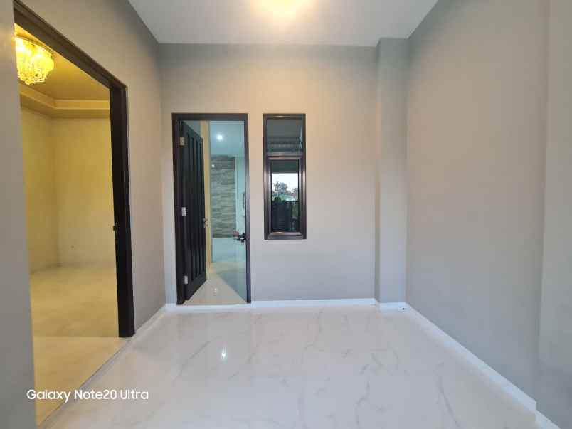 dijual rumah maguwoharjo