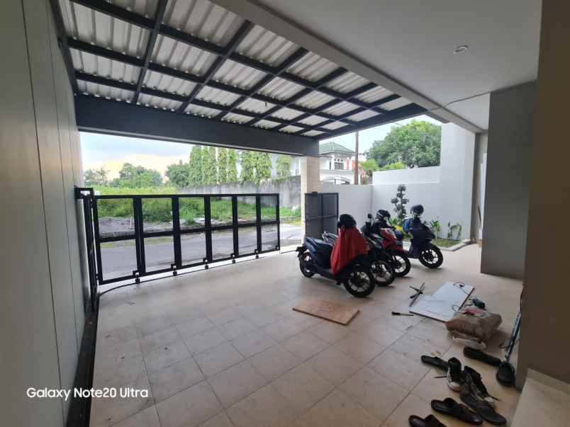 dijual rumah maguwoharjo