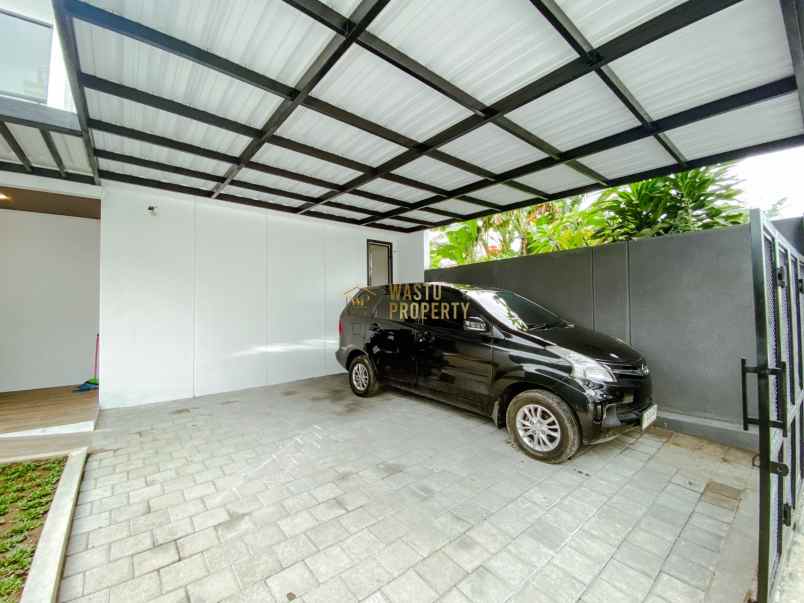 dijual rumah maguwoharjo