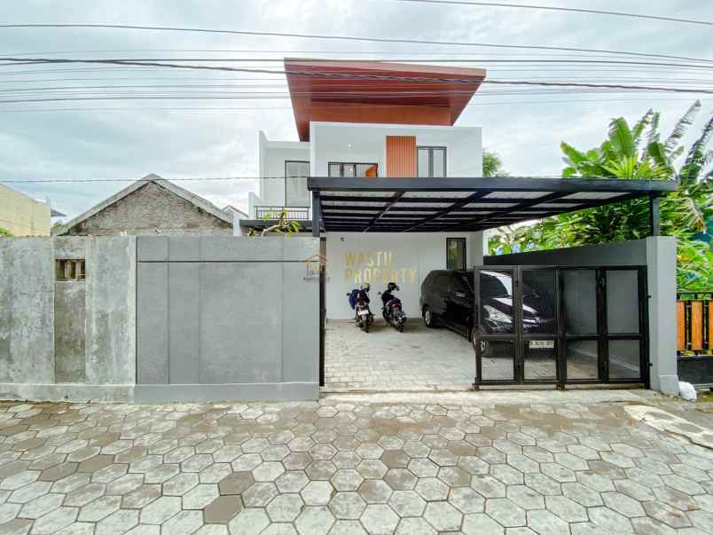 dijual rumah maguwoharjo