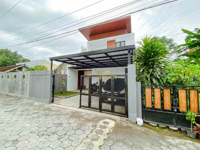 dijual rumah maguwoharjo