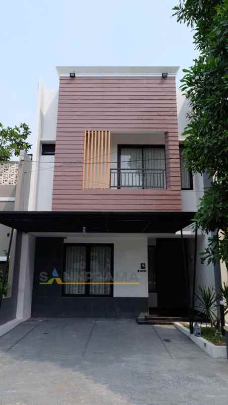 dijual rumah mampang hills