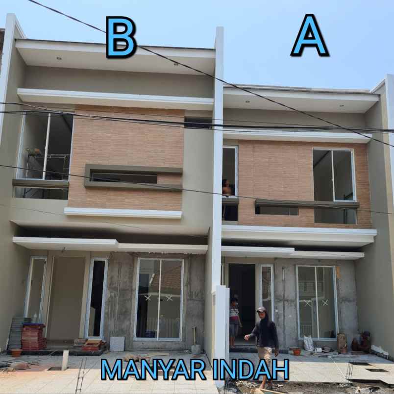 dijual rumah manyar indah