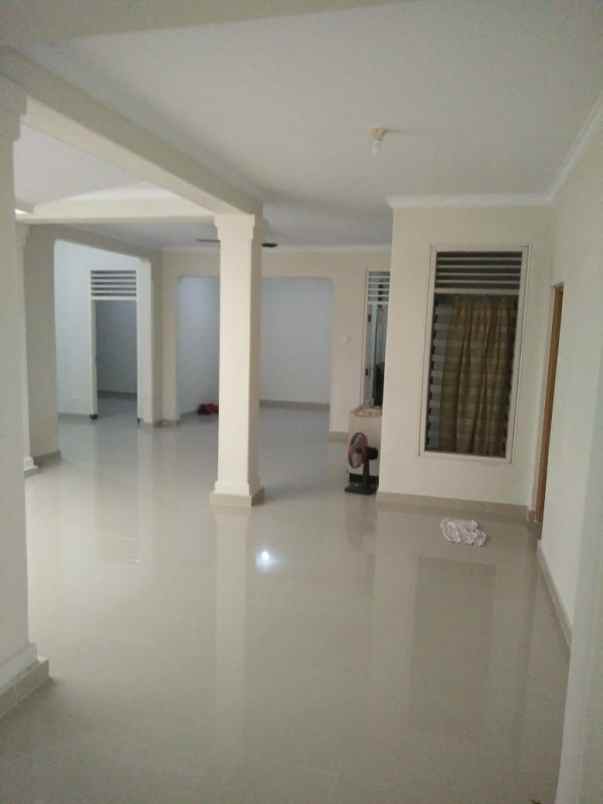 dijual rumah menteng dalam kec tebet