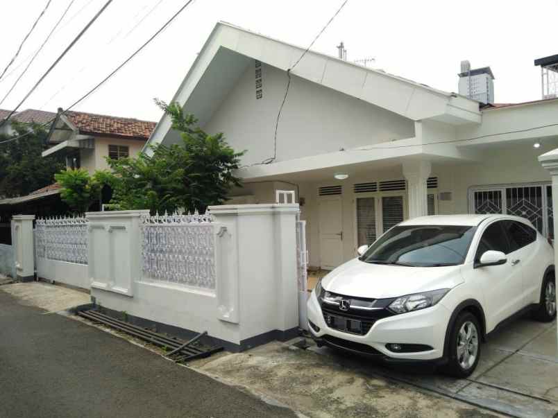 dijual rumah menteng dalam kec tebet