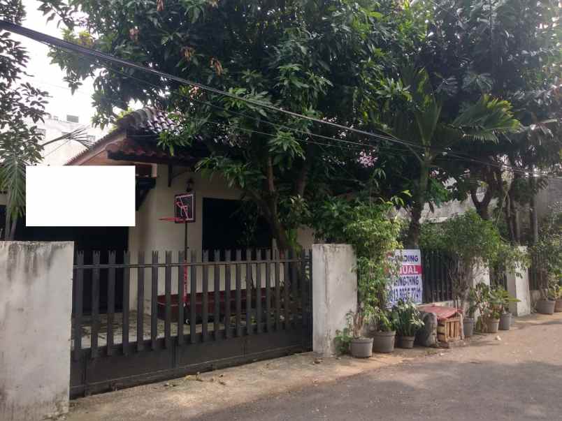 dijual rumah menteng pegangsaan kalasan