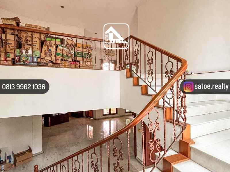 dijual rumah metro alam pondok indah