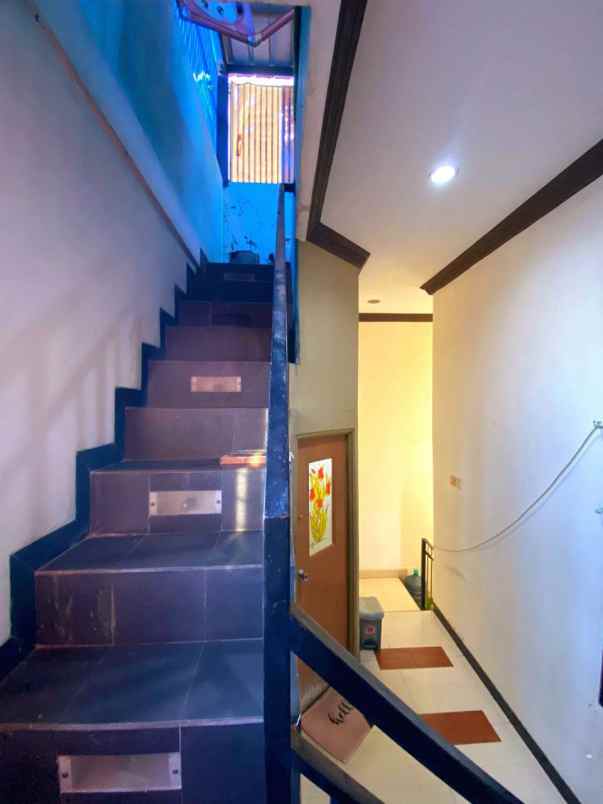 dijual rumah mewah divila mutiara gading 3