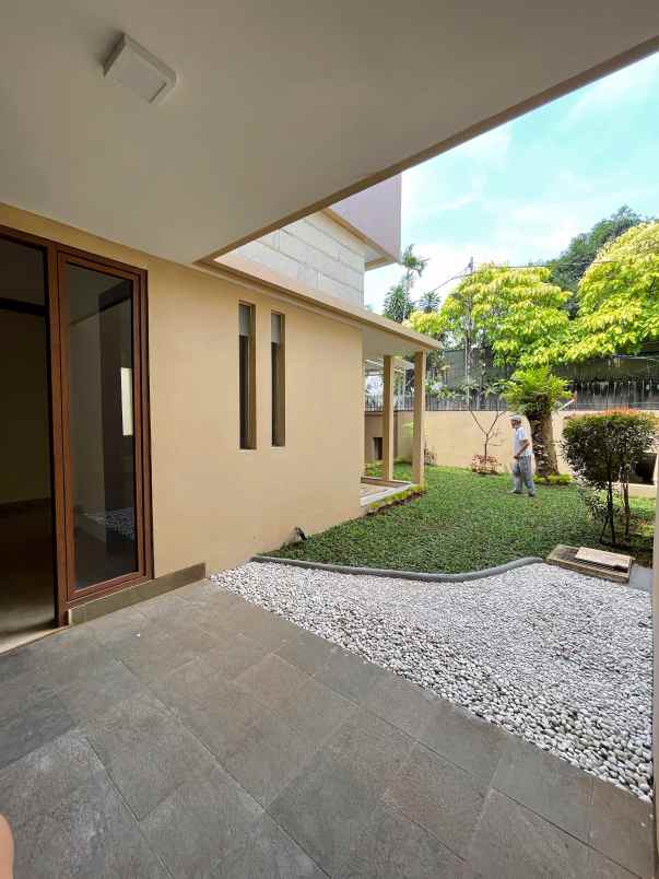 dijual rumah mewah jalan bungur kemang jakarta selatan