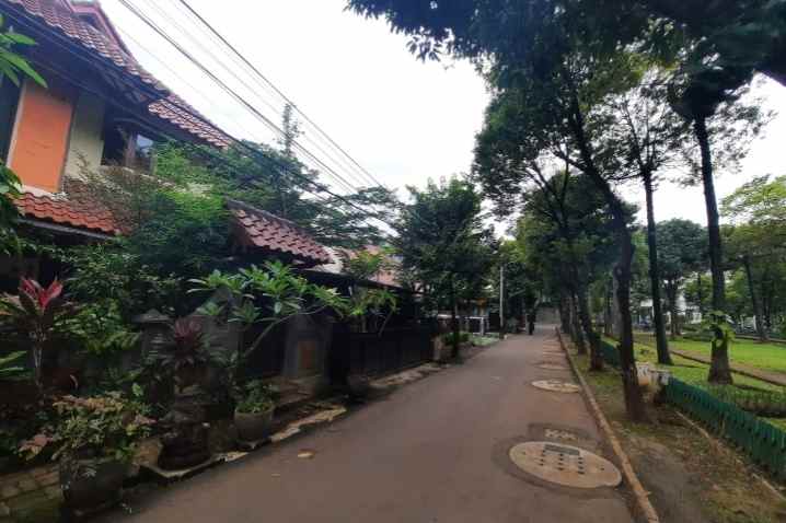 dijual rumah mewah murah di hang jebat kebayoran baru