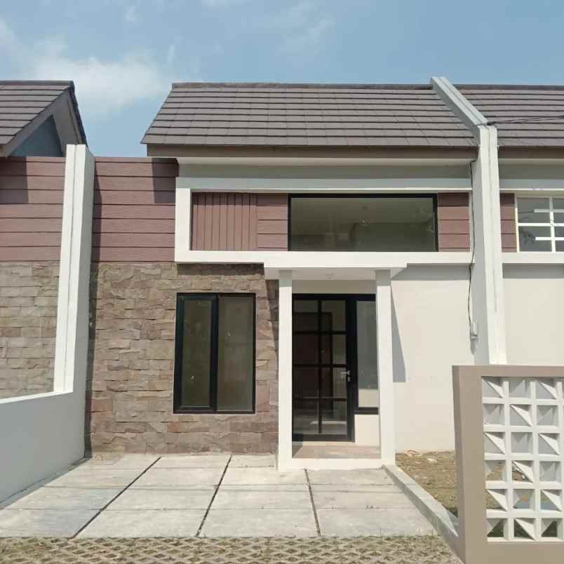 dijual rumah millenia hills