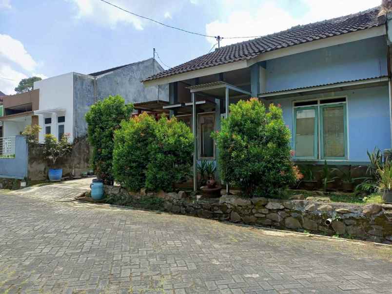 dijual rumah minimalis nyaman ungaran