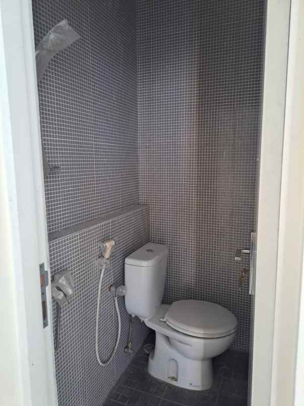 dijual rumah mulyosari bpd