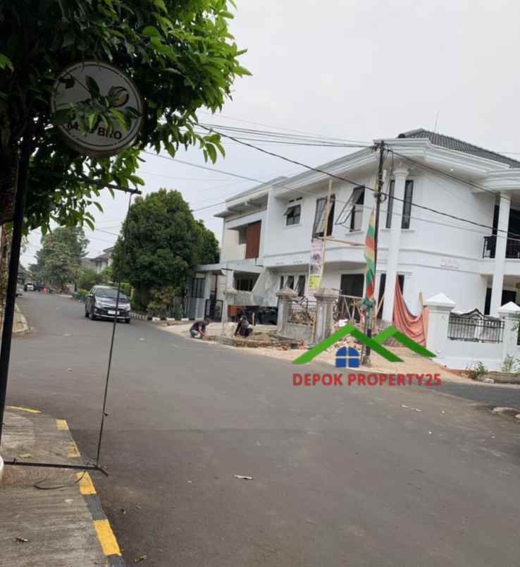 dijual rumah murah dan luas dalam kompkek di cinere