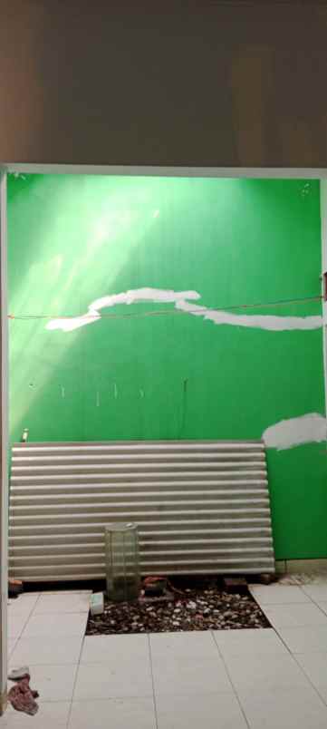 dijual rumah murah pinggir jalan