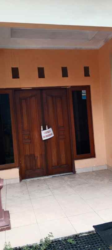 dijual rumah murah pinggir jalan