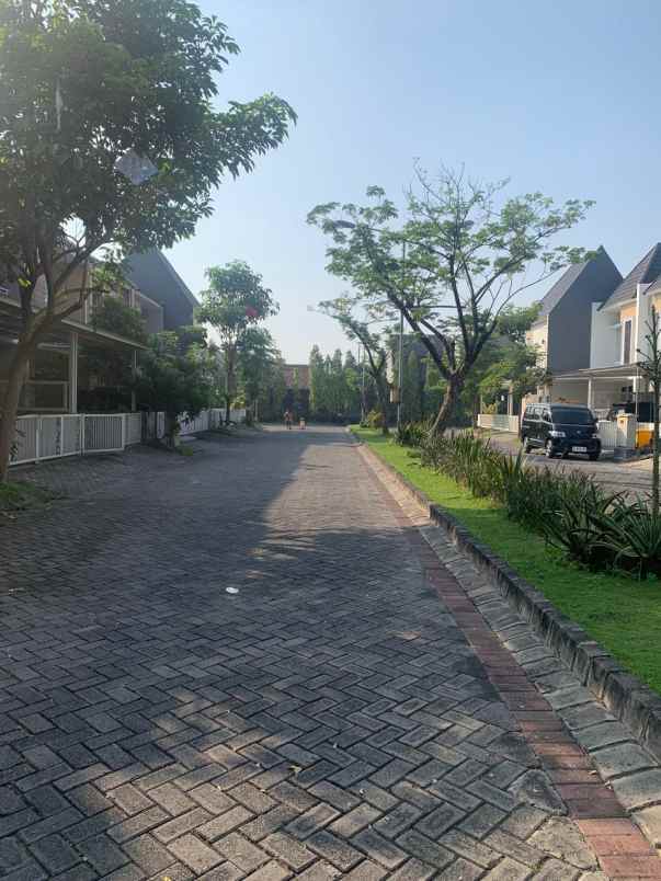 dijual rumah natura residence