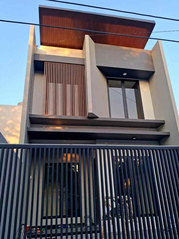 dijual rumah new minimalis di perum manyar jaya