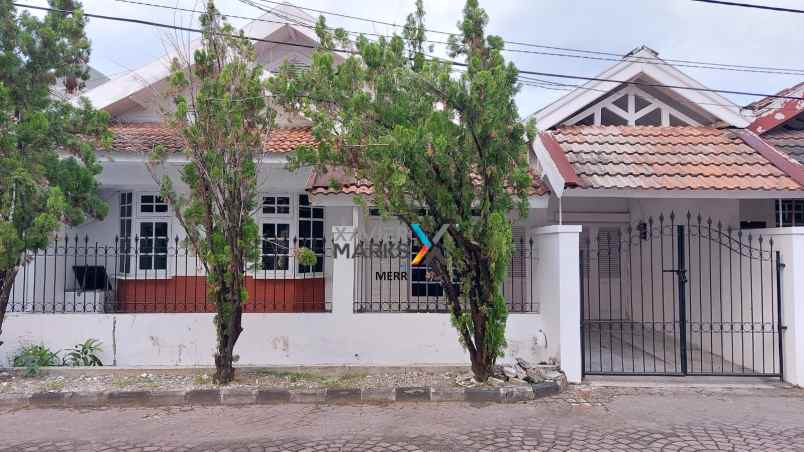 dijual rumah nirwana eksekutif