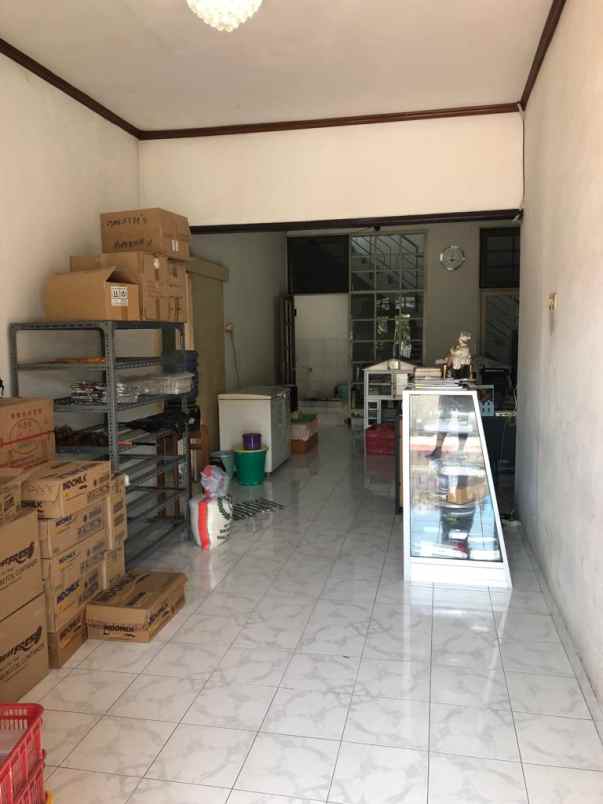 dijual rumah nirwana eksekutif