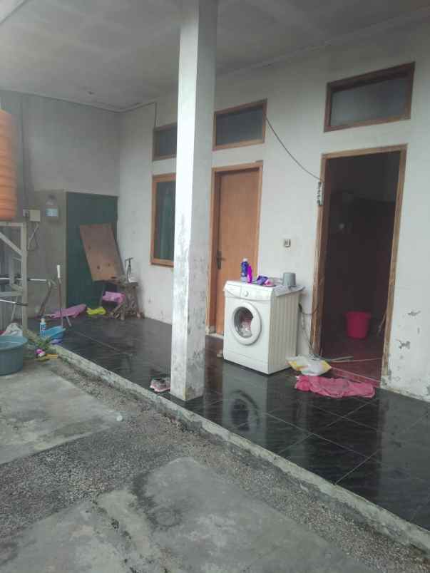 dijual rumah padasuka