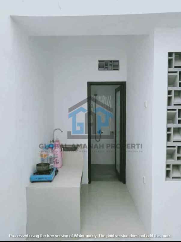 dijual rumah padasuka