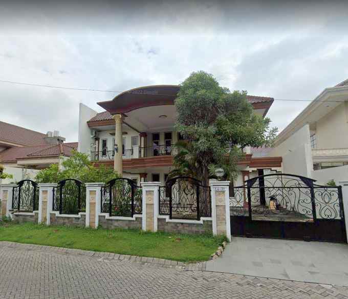 dijual rumah pakuwon city kejawan putih tambak