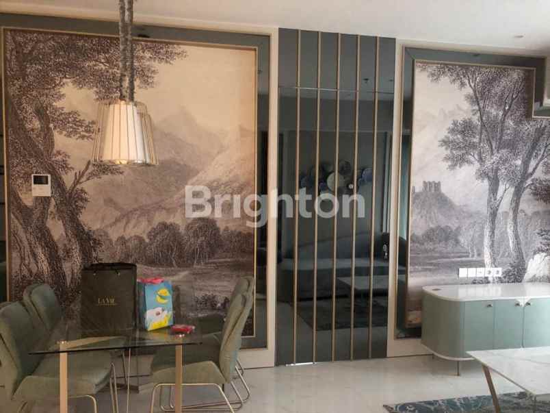 dijual rumah pakuwon indah