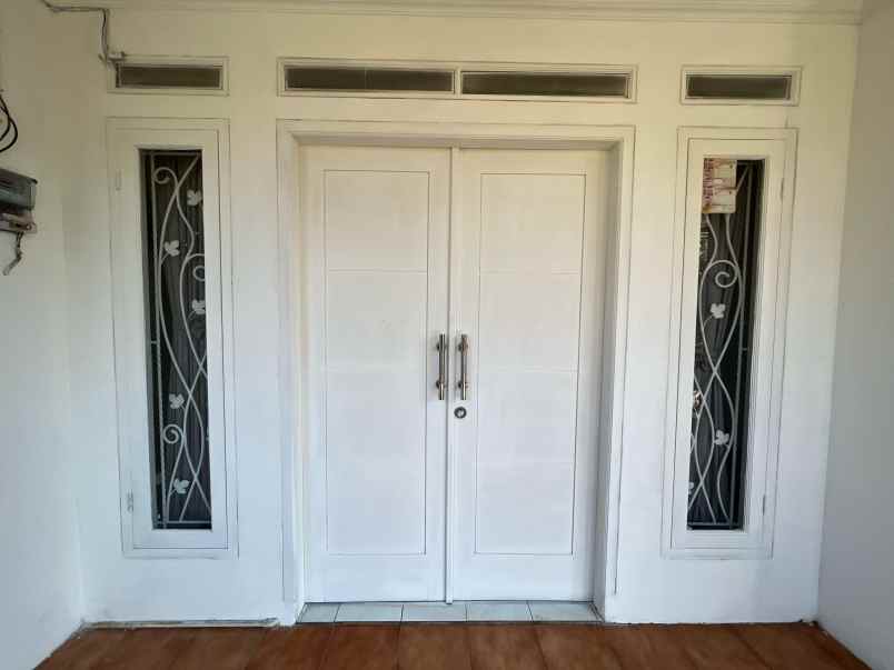 dijual rumah pamulang barat