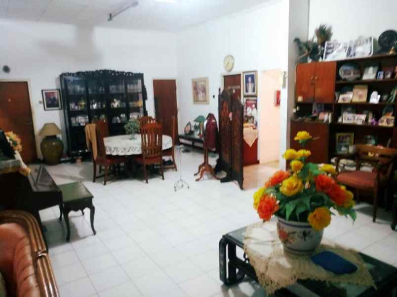 dijual rumah pancoran