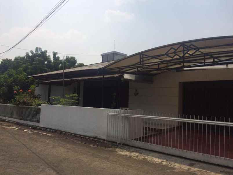 dijual rumah pancoran